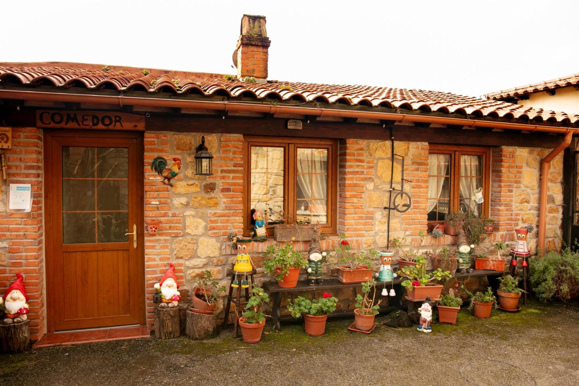 Posada La Herradura Liermo Екстер'єр фото