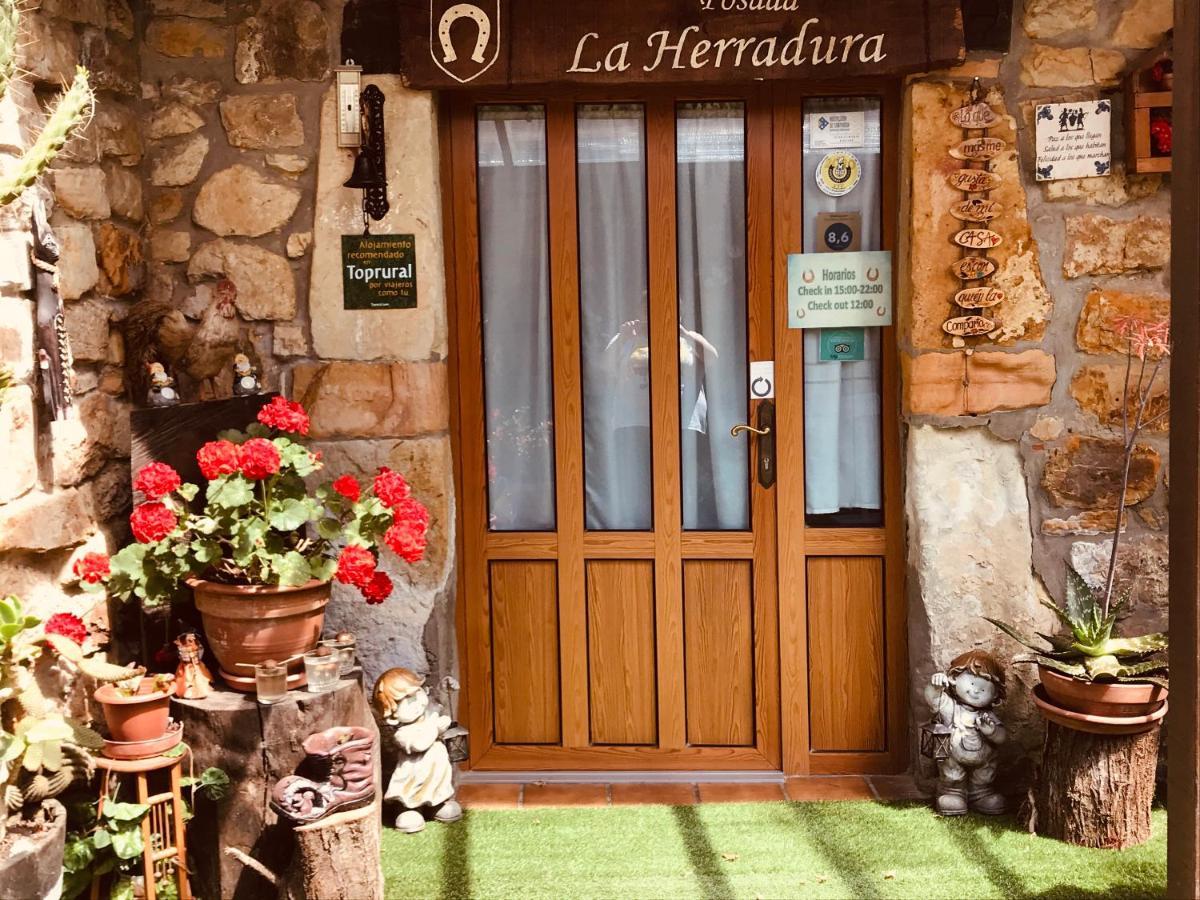 Posada La Herradura Liermo Екстер'єр фото